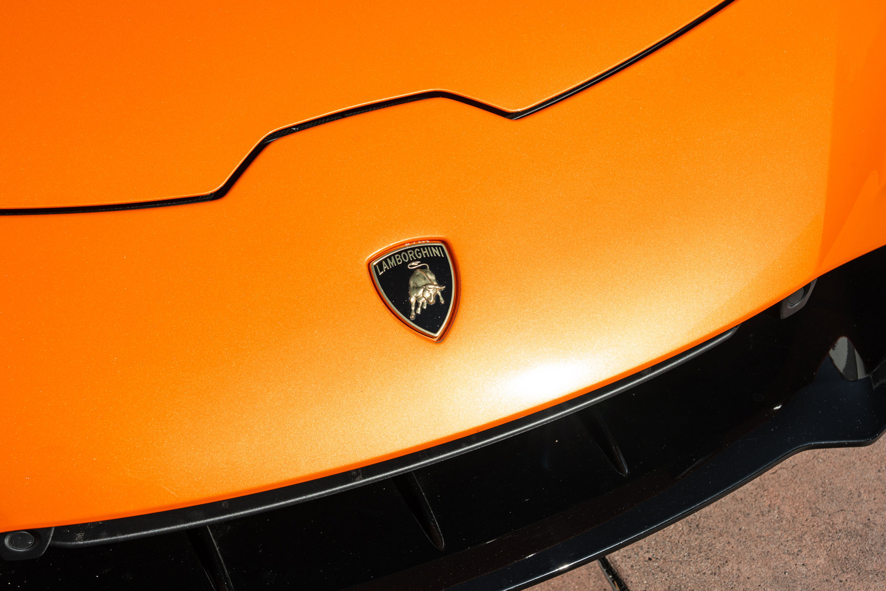 Used 2020 Lamborghini Huracan EVO RWD image 11