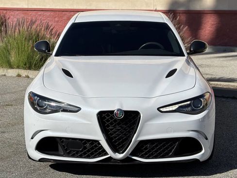 Used 2019 Alfa Romeo Giulia Quadrifoglio w/ Driver Assist Dynamic Package image 2