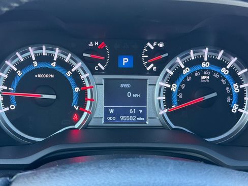 Used 2018 Toyota 4Runner Limited image 24