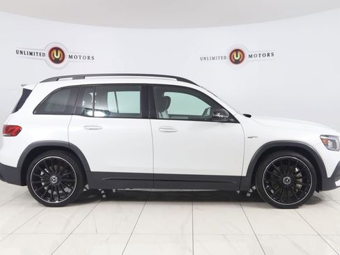 Used 2022 Mercedes-Benz GLB 35 AMG 4MATIC image 2