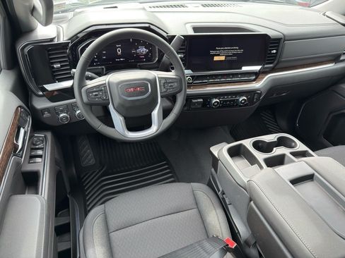 Used 2026 GMC Sierra 1500 Elevation AWD/4WD image 7