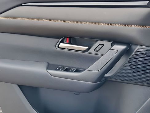 Used 2025 MAZDA CX-50 AWD 2.5 Hybrid w/ Premium Pkg image 16