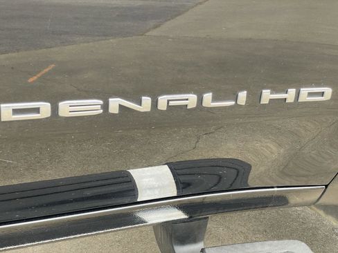 Used 2021 GMC Sierra 2500 Denali w/ Denali Ultimate Package image 63