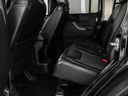 Used 2016 Jeep Wrangler Unlimited Sport AWD/4WD image 36