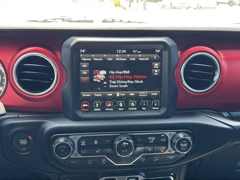 Used 2019 Jeep Wrangler Unlimited Rubicon image 27