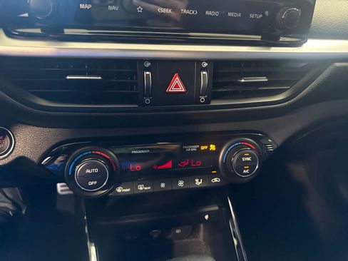 Used 2024 Kia Forte GT-Line w/ GT-Line Premium Package FWD image 29