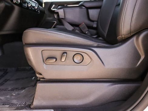 Used 2025 GMC Sierra 1500 SLT RWD image 21