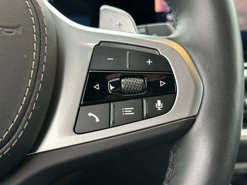 Certified 2025 BMW X7 xDrive40i w/ M Sport Package image 30