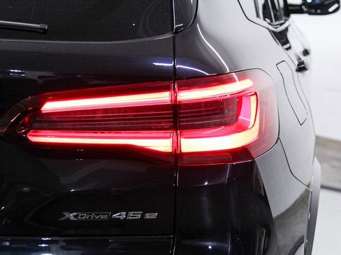 Certified 2023 BMW X5 xDrive45e w/ M Sport Package image 7