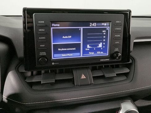 Used 2021 Toyota RAV4 XLE image 33