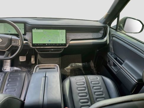 Used 2022 Rivian R1S Launch Edition Quad AWD/4WD image 23
