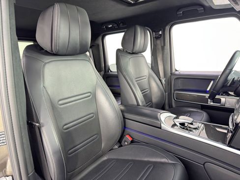 Used 2023 Mercedes-Benz G 550 image 43