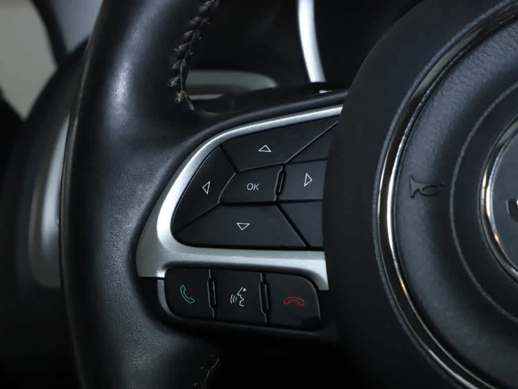 Used 2018 Jeep Compass Latitude FWD image 18