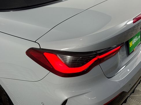Used 2024 BMW M440i Convertible image 34
