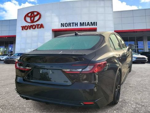 Used 2026 Toyota Camry Hybrid w/ Multimedia Upgrade Package FWD image 4