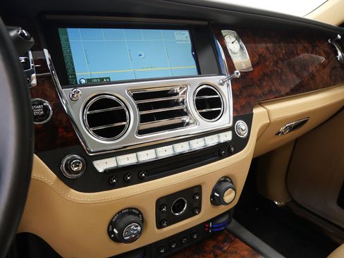Used 2013 Rolls-Royce Ghost -Rear Theatre Configuration, S image 17