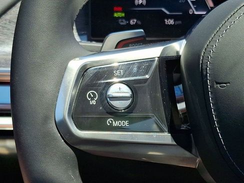 Used 2025 BMW i7 xDrive60 AWD/4WD image 21
