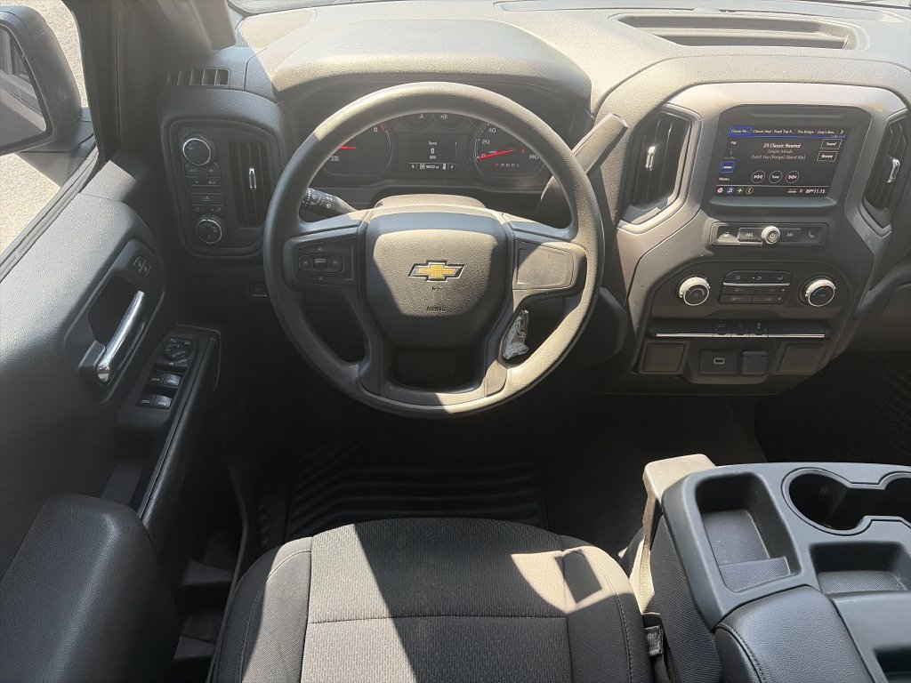 Used 2020 Chevrolet Silverado 1500 Custom w/ Custom Value Package AWD/4WD image 14