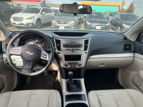 Used 2012 Subaru Outback 2.5i image 12