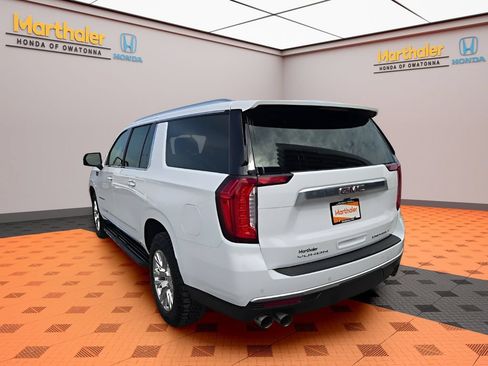 Used 2024 GMC Yukon XL Denali AWD/4WD image 3