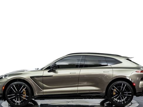 Used 2023 Aston Martin DBX 707 image 2