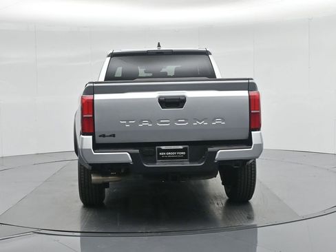 Used 2024 Toyota Tacoma TRD Off-Road image 23