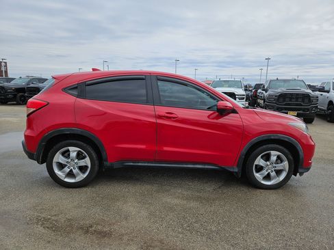 Used 2016 Honda HR-V EX image 2