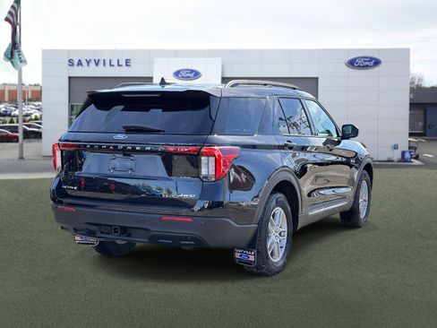 Used 2025 Ford Explorer Active image 5