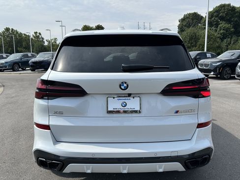 Used 2026 BMW X5 M60i w/ Executive Package image 9