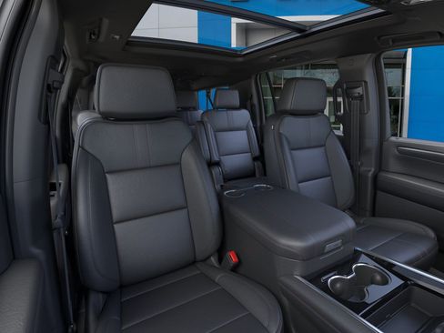 New 2026 Chevrolet Suburban RST w/ Comfort Package image 18