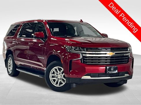 Used 2022 Chevrolet Suburban LT w/ Luxury Package AWD/4WD image 1