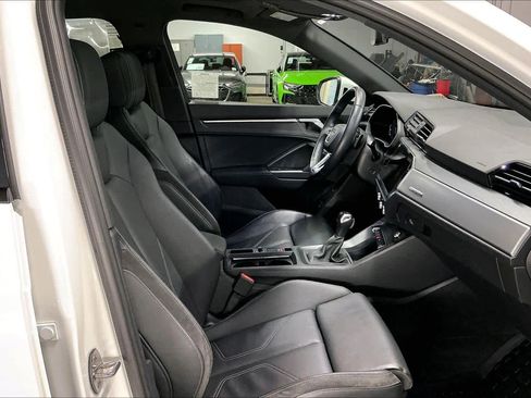 Certified 2023 Audi Q3 2.0T Premium w/ Black Optic Sport Package image 10