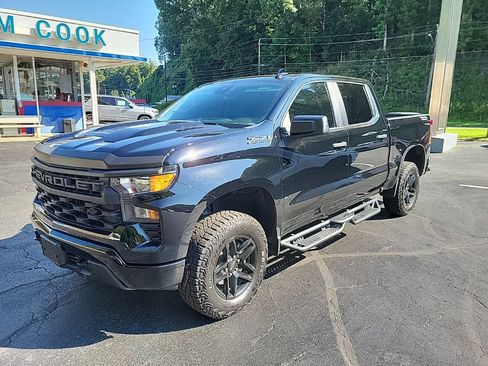 Certified 2025 Chevrolet Silverado 1500 Custom Trail Boss w/ Midnight Edition AWD/4WD image 2
