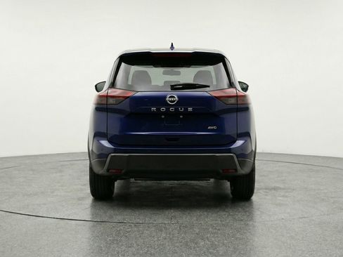 Used 2025 Nissan Rogue SV FWD image 7