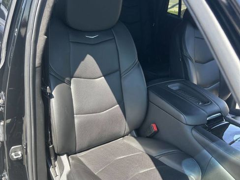 Used 2019 Cadillac Escalade Platinum image 37