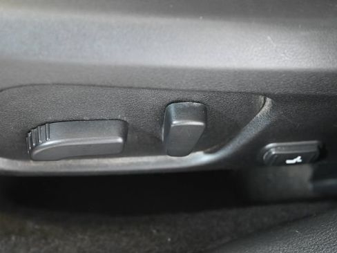 Used 2017 Subaru Forester 2.5i Premium w/ All-Weather Package AWD/4WD image 23