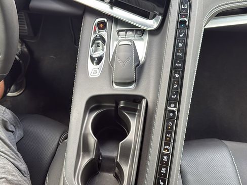 Used 2025 Chevrolet Corvette Stingray Preferred Cpe w/ Z51 Performance Package image 19