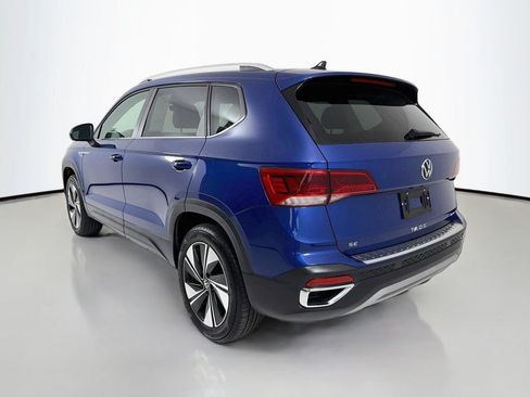 Used 2024 Volkswagen Taos SE AWD/4WD image 5