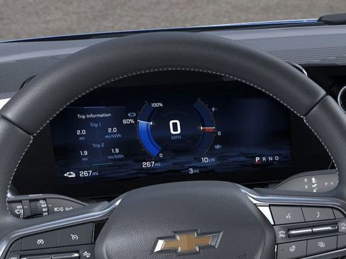 New 2026 Chevrolet Equinox EV LT image 18