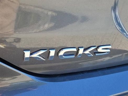 New 2025 Nissan Kicks Play S FWD image 4