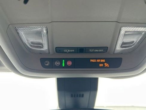 Used 2023 Chevrolet Equinox LT w/ Driver Convenience Package image 21