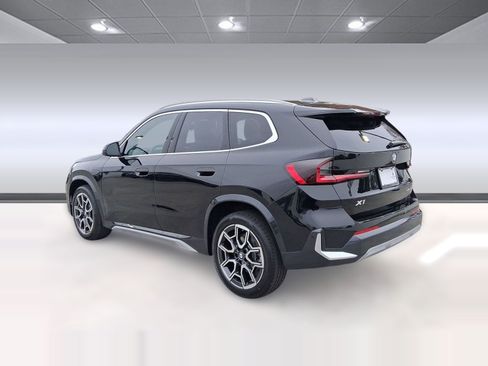 Used 2026 BMW X1 xDrive28i w/ Technology Package AWD/4WD image 3