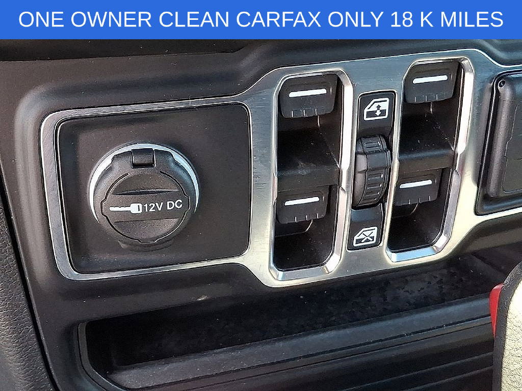 Used 2022 Jeep Wrangler Unlimited Sahara w/ Cold Weather Group AWD/4WD image 25