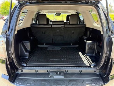 Used 2023 Toyota 4Runner TRD Off-Road Premium w/ Off Road Premium Plus Package AWD/4WD image 23