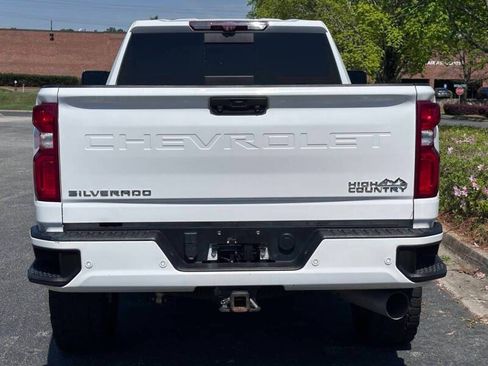 Used 2021 Chevrolet Silverado 3500 High Country w/ Z71 Off-Road Package AWD/4WD image 4
