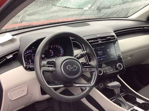 Used 2023 Hyundai Tucson SEL image 2