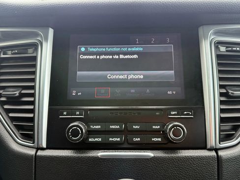 Used 2018 Porsche Macan S image 42