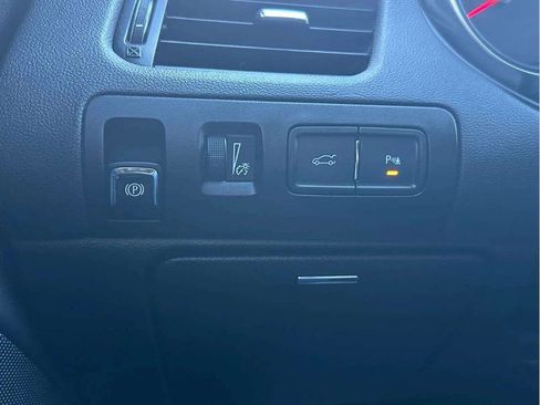 Used 2019 Chevrolet Impala LT w/ Sunroof and Spoiler Package image 21