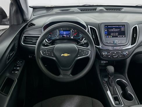 Used 2023 Chevrolet Equinox LT image 17
