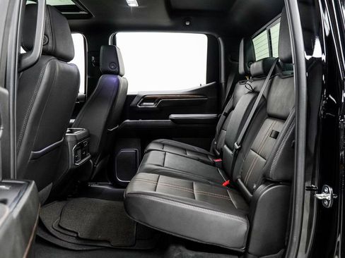 Used 2024 Chevrolet Silverado 1500 High Country w/ Technology Package image 43